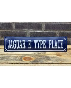 Jaguar E Type place
