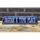 Jaguar E Type place